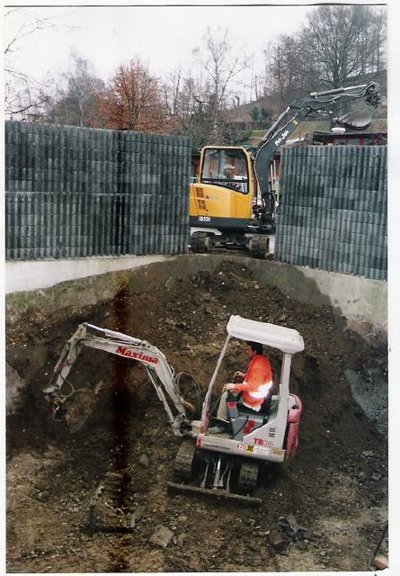 Aushub f&uuml;r den Anbau Bhf. Kandersteg und Umgebung