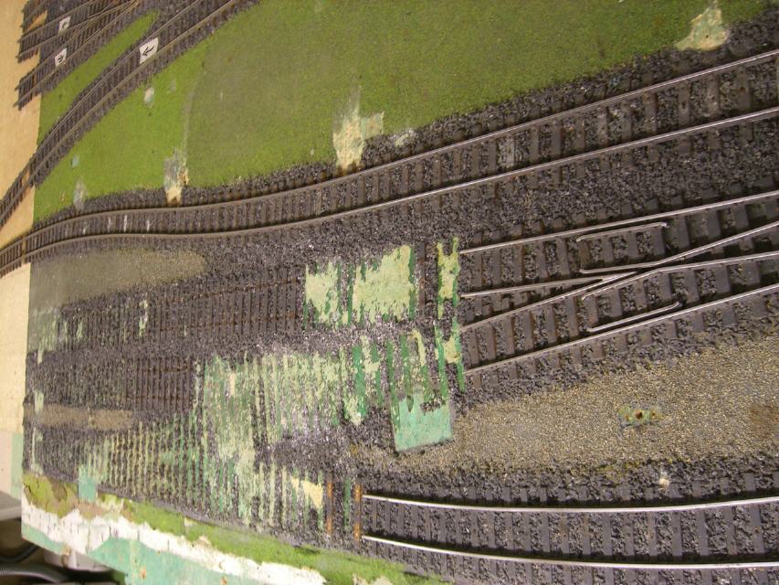 �auch die Weichen mussten dranglauben.